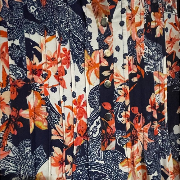 Cocomo Women's Tunic Blouse Plus 1X Floral Paisley Pleated Stretch Short Sleeve - Picture 2 of 7